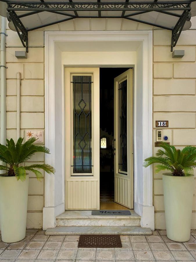 Bed and Breakfast Il Sole Antico Виареджо Экстерьер фото